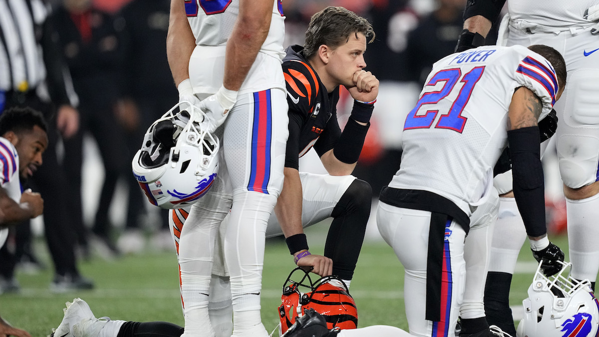 NFL Won't Resume Bills-Bengals Game After Damar Hamlin Cardiac Arrest -  TheWrap