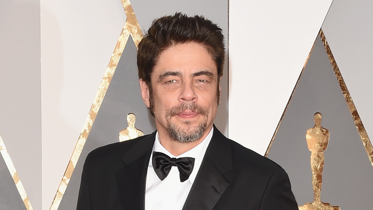 ctor Benicio del Toro attends the 88th Annual Academy Awards at Hollywood & Highland Center on February 28, 2016 in Hollywood, California. (Photo by Jason Merritt/Getty Images)