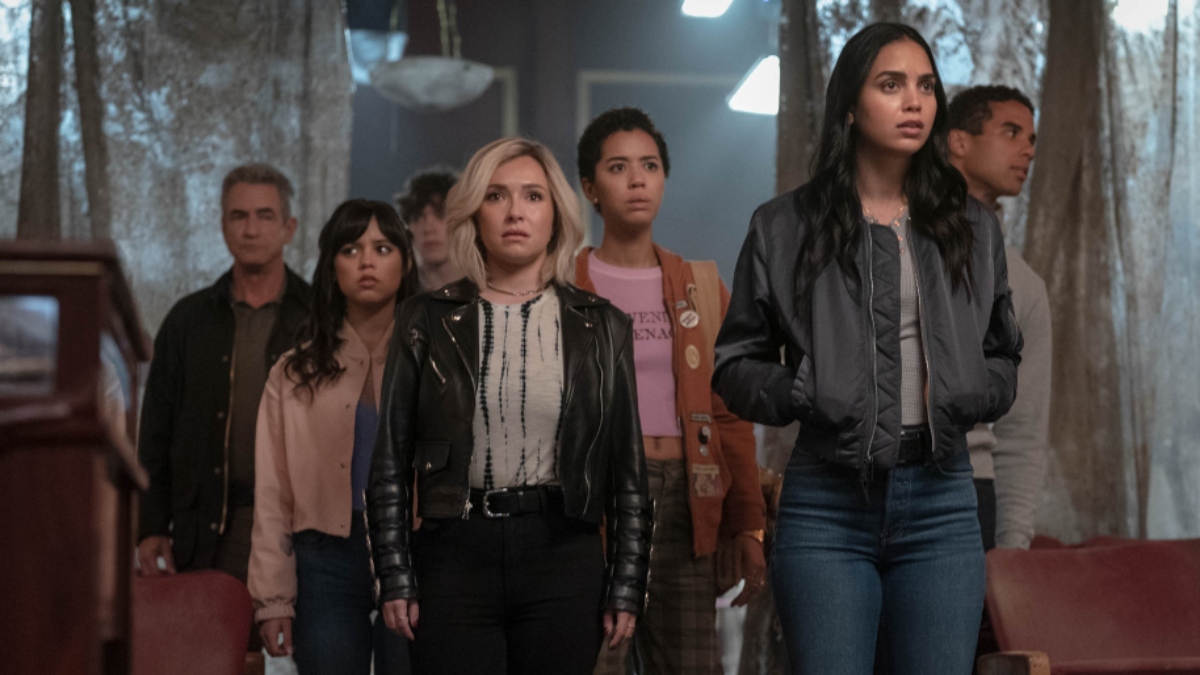 Tristan on X: #SCREAM6 Cast Update: The first SCREAM 6 stunt double has  been revealed to be Laiko Foroughi (L). She is the stunt double for actress  Devyn Nekoda (R). She is