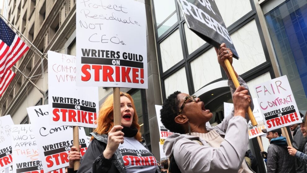 WGA Creates Scab Reporting Form To Track Members Who Cross Picket Lines