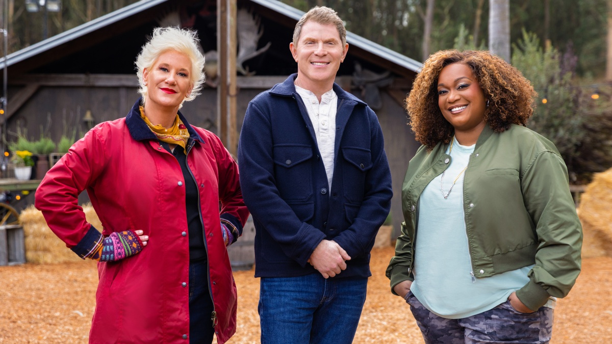 BBQ Brawl With Bobby Flay and BBQ USA With Michael Symon Return for the