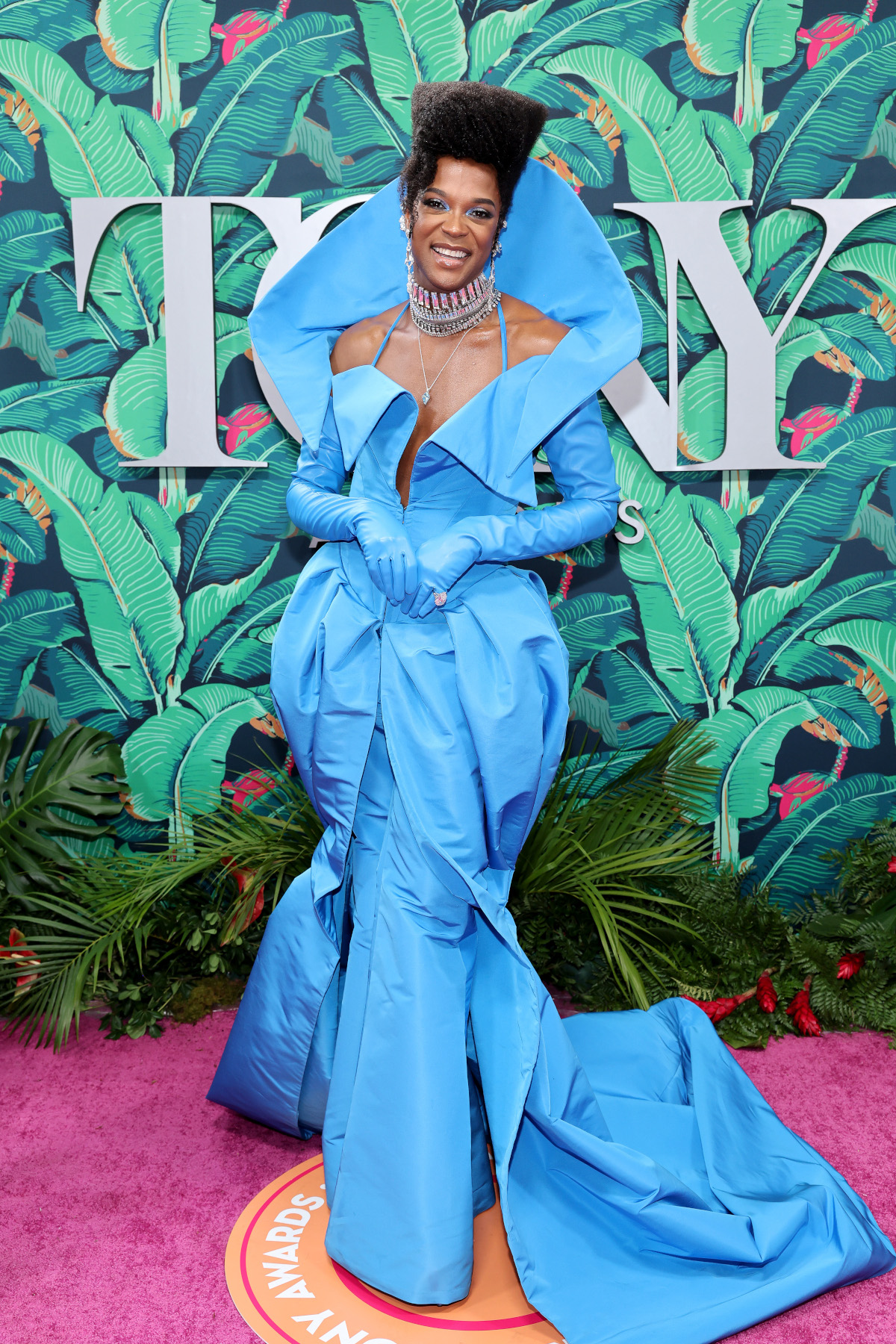 Tony Awards 2023 See the StarStudded Red Carpet Arrival Photos
