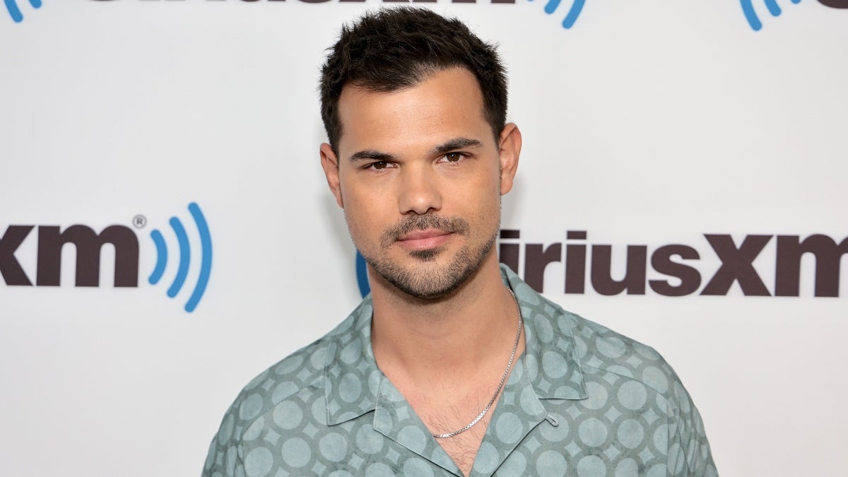 Taylor Lautner Almost Lost 'Twilight' Role to a 'Built, Muscular Man'