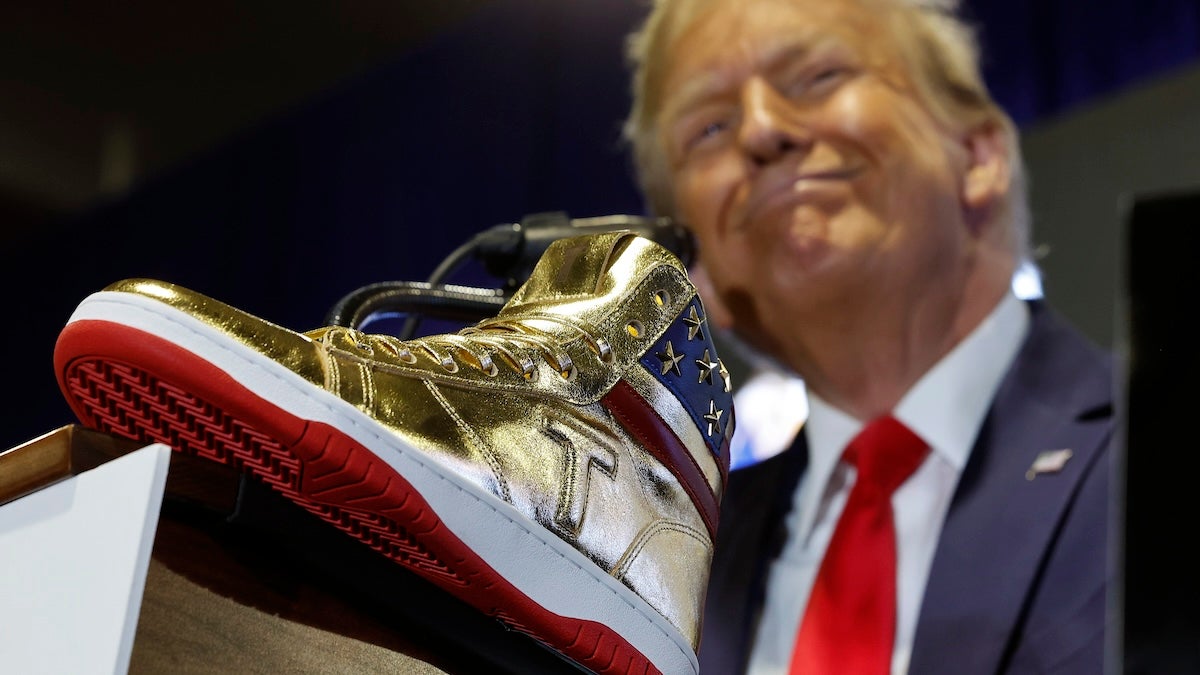 Trump Booed as He Drops $399 Official Gold Sneakers at Sneaker Con ...