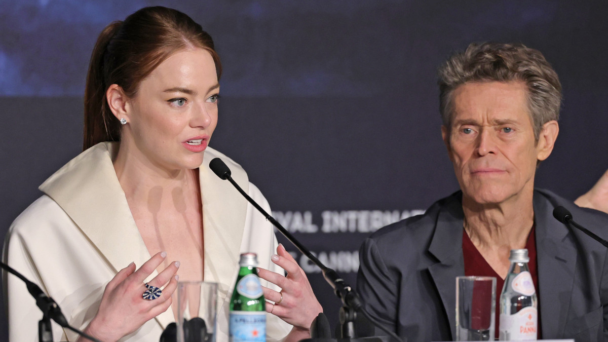 Emma Stone Bombarded With Sex Scenes Questions at Cannes