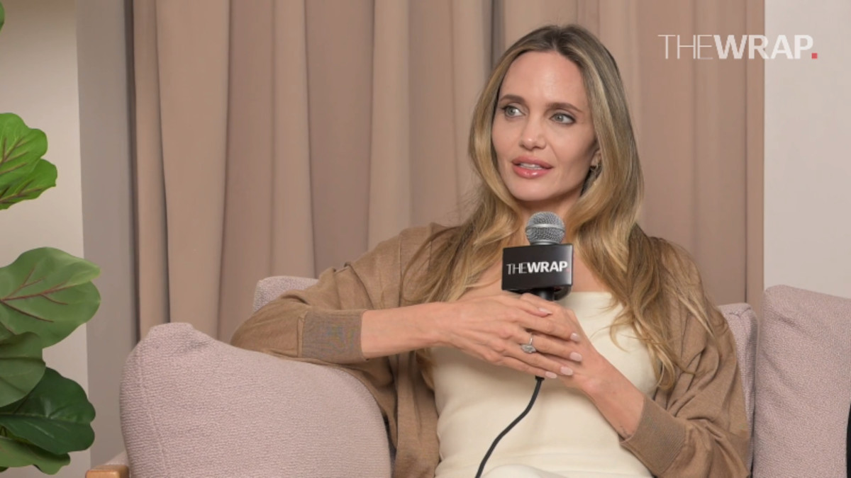 Angelina Jolie says “Without Blood” is her last film about war