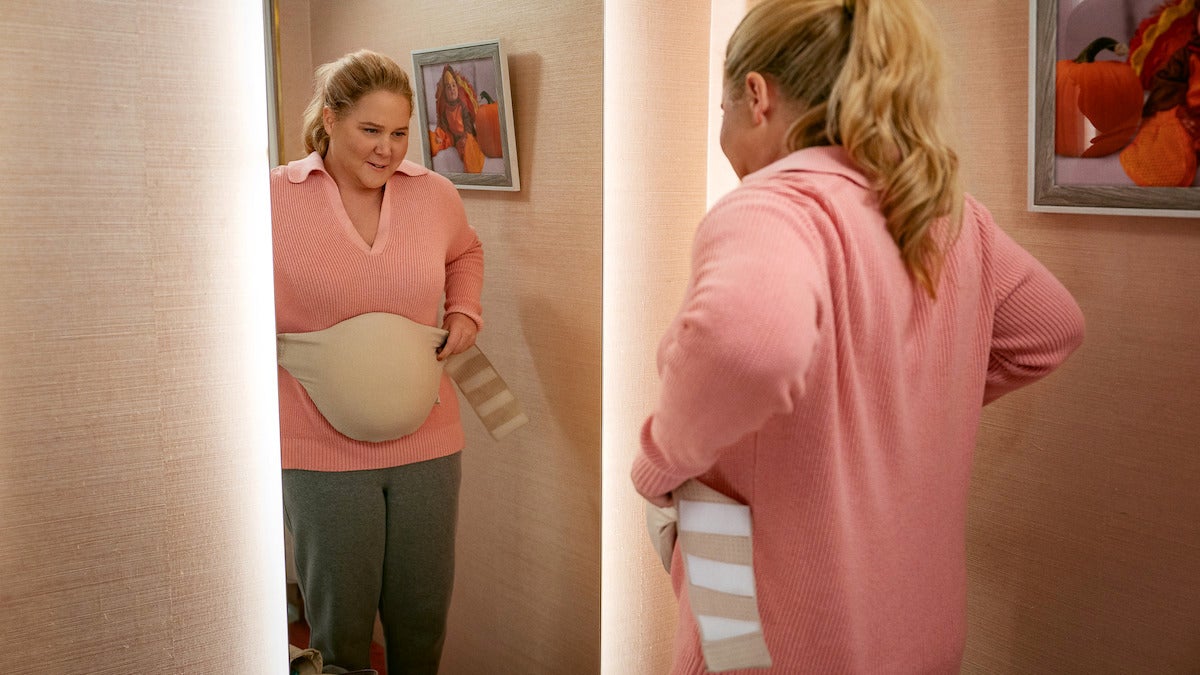 ‘Kinda Pregnant’ Review: Amy Schumer’s Fake Pregnancy Rom-Com Is Kinda Bad