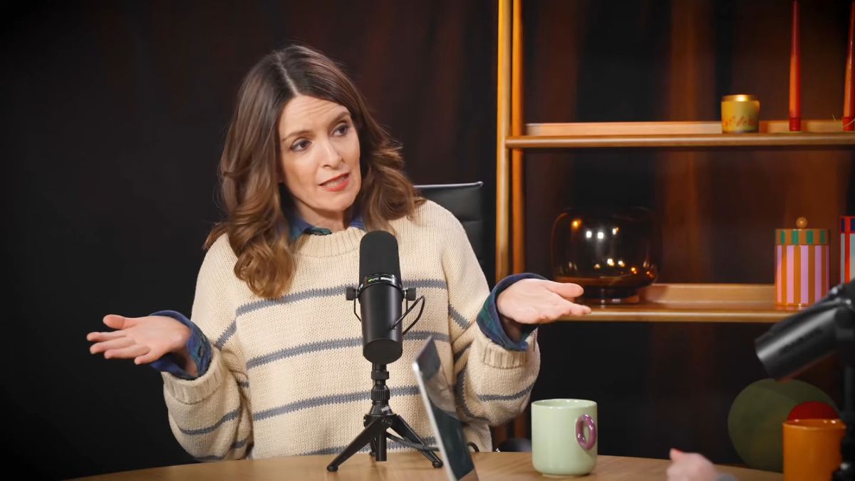 Tina Fey Says She Won't Start a Glasses Line Because She Secretly Judges Celebrities With a 'Side Hustle' | Video